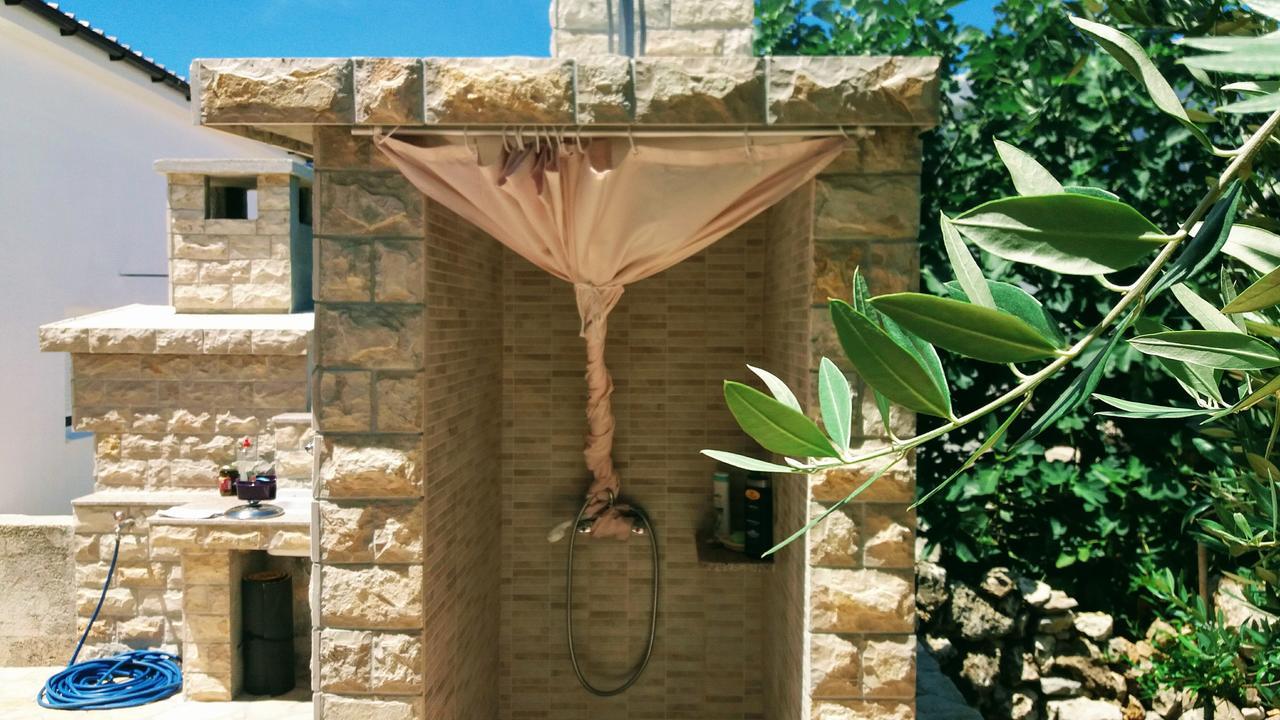 Apartments Jolic Vir Εξωτερικό φωτογραφία